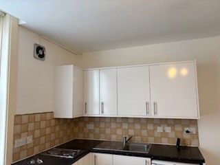  24, Marriott Road, Barnet photo 4