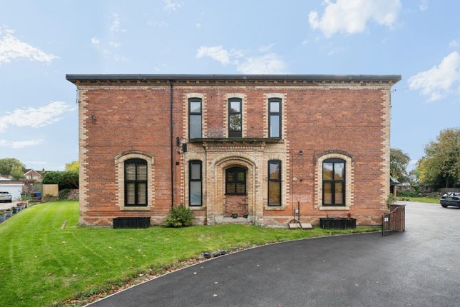 Holmfield Drive, Cheadle photo 2
