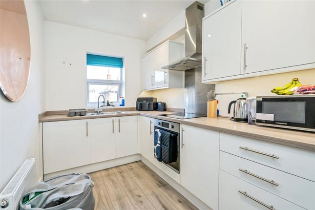 Flat 18, Abbeyfield 9-17,, Richmond Avenue, West Sussex photo 2