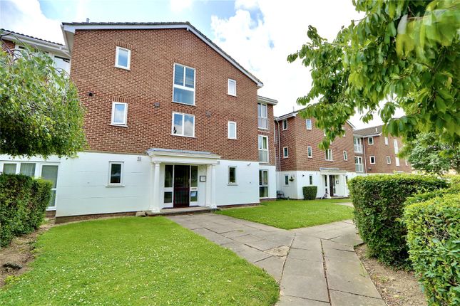 Thumbnail Flat to rent in Tayfield Close, Ickenham