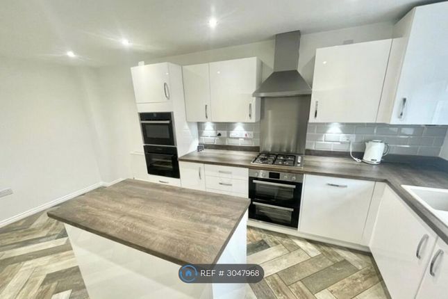 Eason Way, Ashton-Under-Lyne photo 3