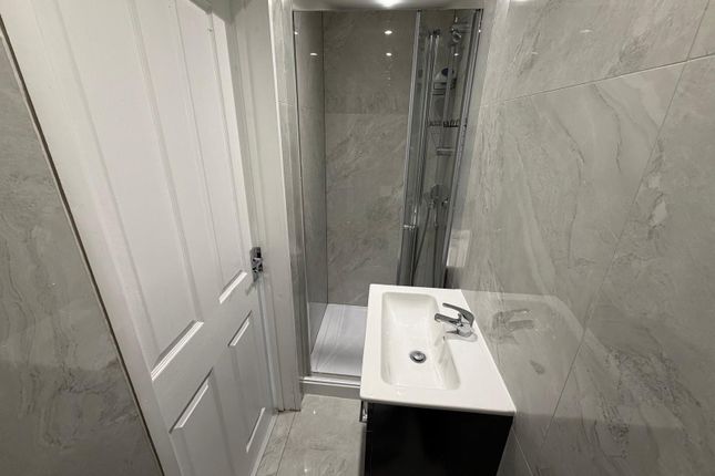 Copy of 21 Wensleydale, Luton photo 5