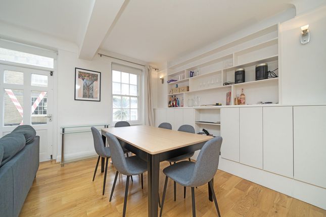 Flat 29, Ivor Court, London photo 4