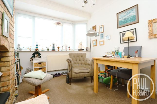 20, Enstone Road, Lowestoft photo 4