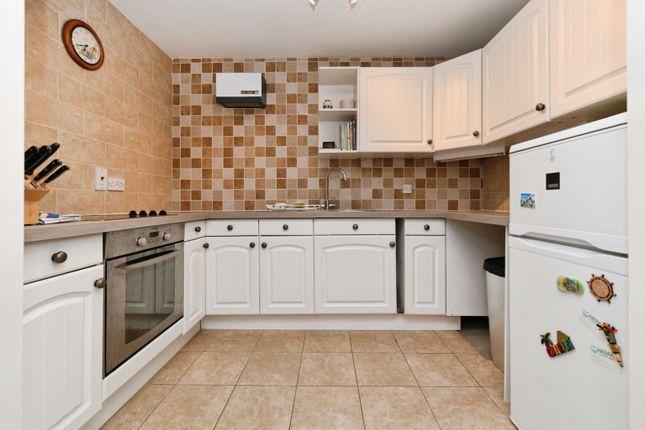 43 Primrose Court, Kings Road, Brentwood photo 3