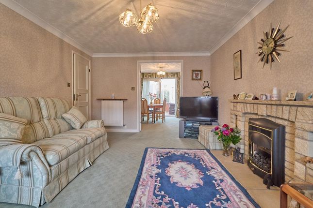 12, Falmouth Drive, Hinckley photo 2