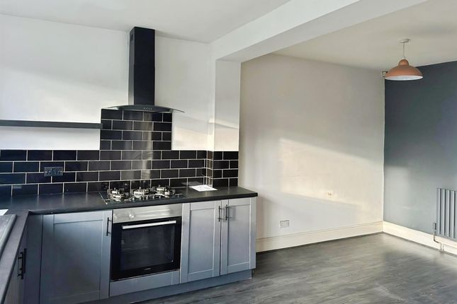 38, Moor Lane South, Rotherham photo 3