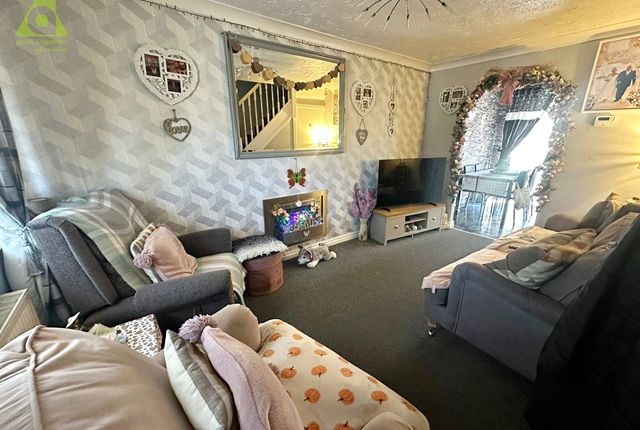 32, Peel Street Greater Manchester, Farnworth photo 2