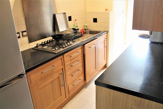 1, Eton Grove, Kingsbury photo 3