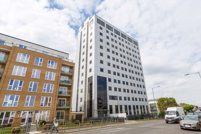 Thumbnail Flat for sale in Southchurch Avenue, Highbanks