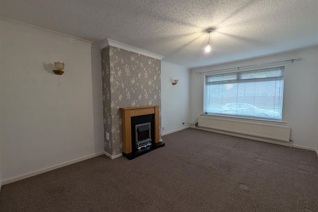 8, Carleton Drive, Darlington photo 2