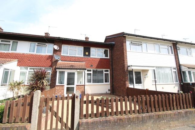 Terraced house for sale in Humber Way, Langley, Slough