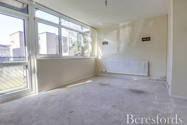 10, Pompadour Close, Brentwood photo 2