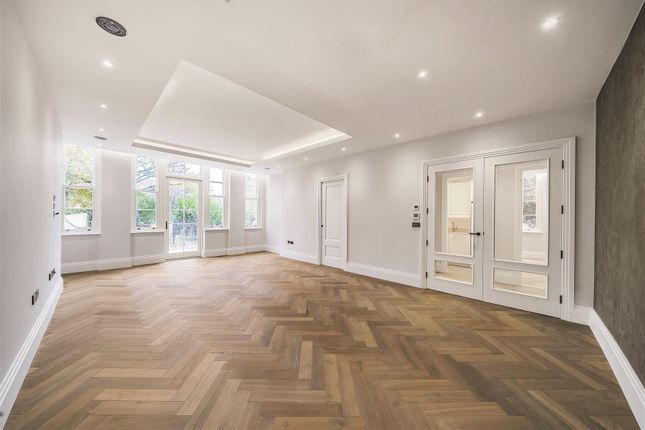 2-bed flat on Flat 6, 28, The Bishops Avenue, London, £1,495,000