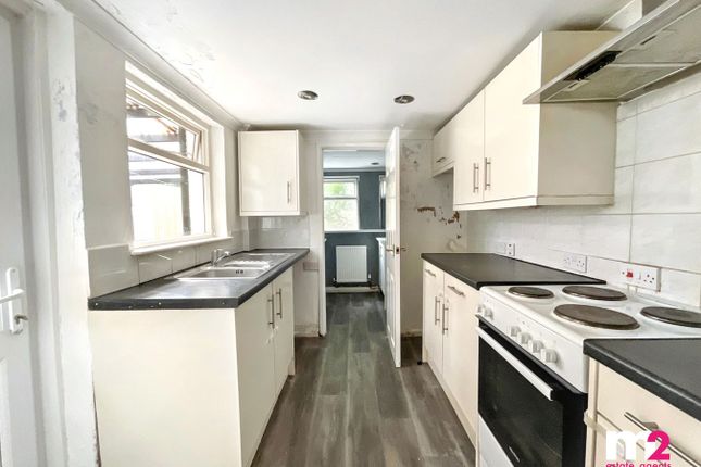 30, West Street, Newport photo 5