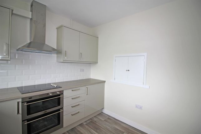 Flat to rent in Fairwood Road, Cardiff
