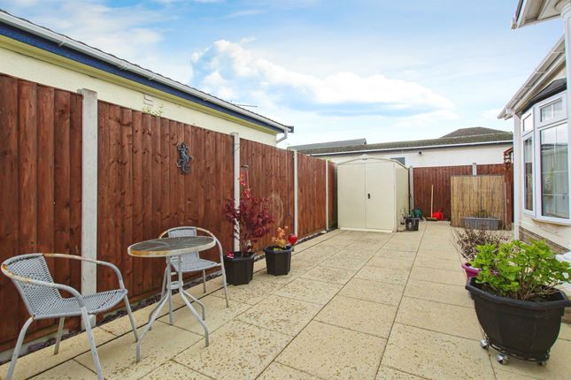 Mobile/park home for sale in Way Lane, Waterbeach, Cambridge
