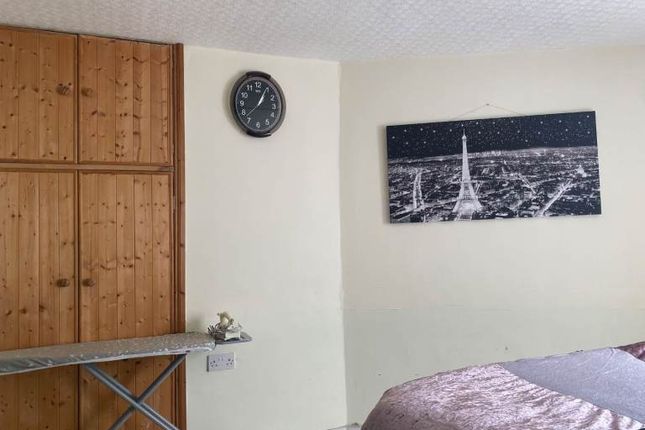 18, Aikman Avenue, Leicester photo 3