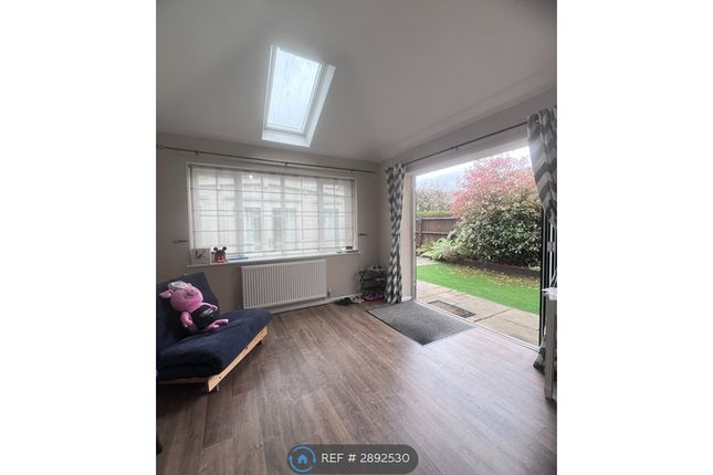 Fosberry Close, Wootton, Northampton photo 4