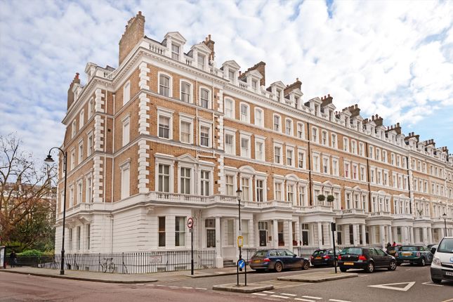 Flat to rent in Onslow Gardens, South Kensington, London