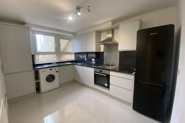 Flat to rent in Hartgrove Court, 19 Elmwood Crescent, London