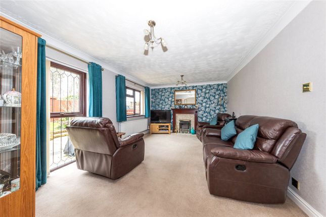 Detached house for sale in Emmer Green, Luton, Bedfordshire