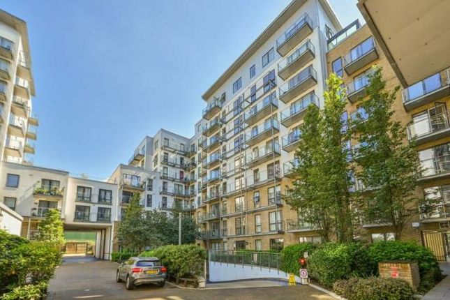 Flat to rent in Sargasso Court, Voysey Square, London