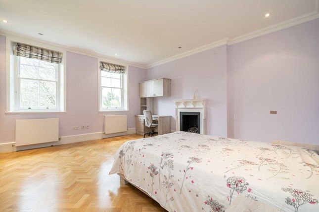 Detached house to rent in Strawberry Vale, Twickenham