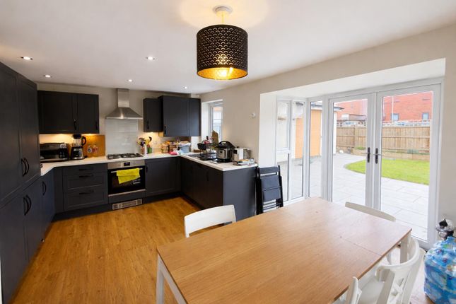 4, Triumph Way, Milton Keynes photo 3