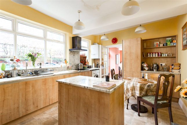 6, Clifton Dale, North Yorkshire photo 4