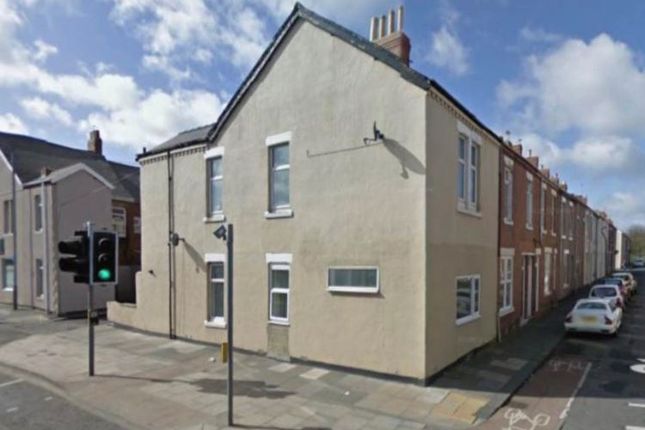 Thumbnail Flat to rent in Renwick Road, Blyth