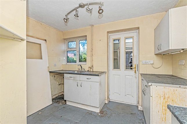 18, Bouldish Farm Road, ASCOT photo 4