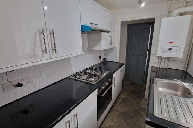 11, Grasmere Street, Manchester photo 5