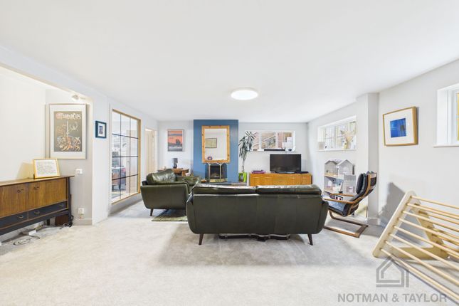 21 Hounster Drive, Torpoint photo 3