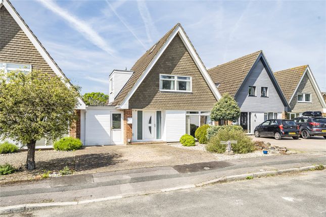 Thumbnail Detached house for sale in Fairlawn, Liden, Swindon