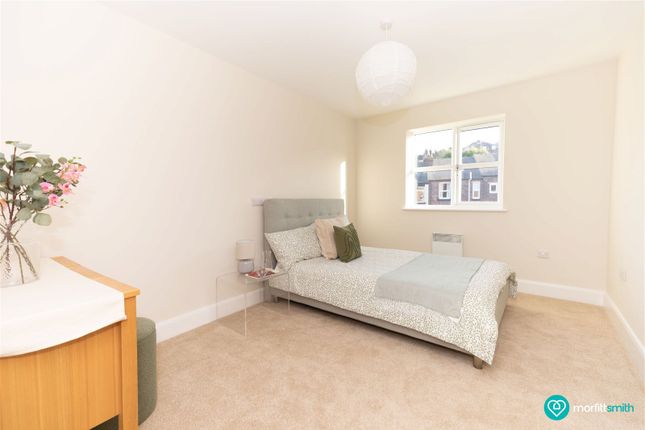 Flat for sale in Bankside Apartments, Archer Road