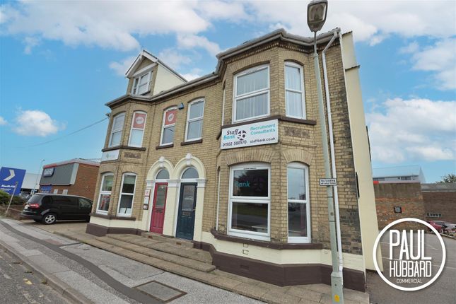 Office to let in Battery Green Road, Lowestoft
