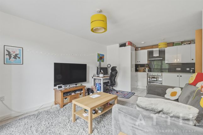 69, Bertram Way, Norwich photo 5