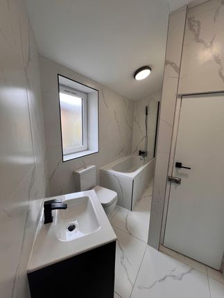 88, Ling Road, London photo 5