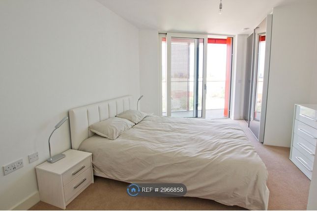 Apartment, Distel Apartments Telegraph Avenue, London photo 4
