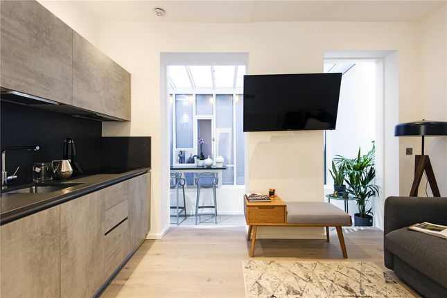 1-bed flat on Flat Flat 1, 25a, Monmouth Street, London, £825,000