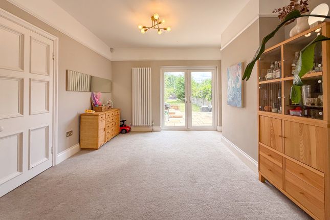 52 All Saints Avenue, Maidenhead, Berkshire photo 4