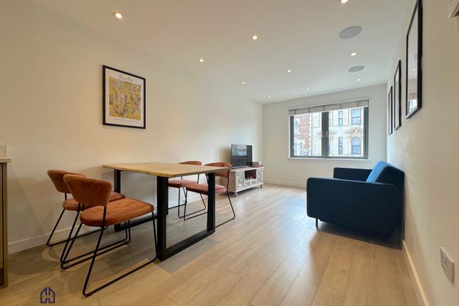 7 Observatory Court, Friern Barnet Road, London photo 2