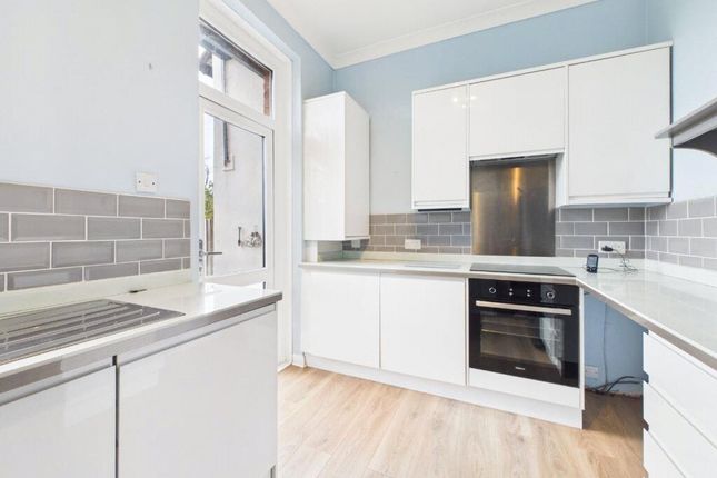 Flat B, 7, Oaklands Road, Bromley photo 3