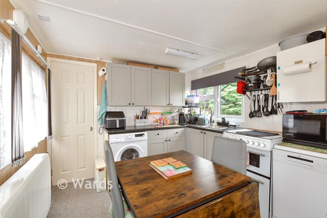 49, Bluebell Woods Park, Canterbury photo 3