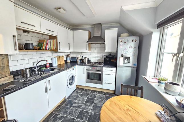 26, Kestrel Park, Tavistock photo 4