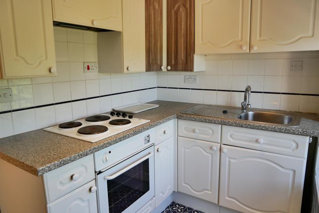 Flat 3, Weavers House, Calne photo 5