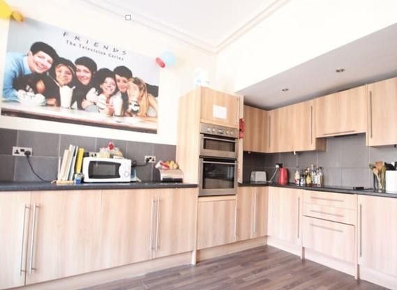 Terraced house to rent in Brudenell Mount, Leeds