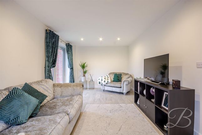 34, Skylark Way, Mansfield photo 3