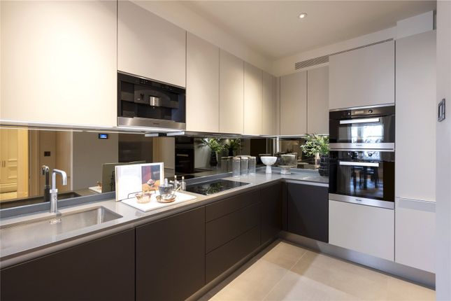 Flat for sale in Oceanic House, Cockspur Street, London